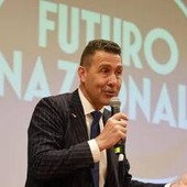 Vannacci: "Alle politiche con il centrodestra? Vedremo, non negozio prinicipi e linee rosse" Vannacci: "Alle politiche con il centrodestra? Vedremo, non negozio prinicipi e linee rosse"
