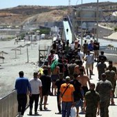 Ceuta, Spagna contro Italia: "Non si è dimostrata all'altezza, è il Paese con il maggior numero di ingressi irregolari in Europa" Ceuta, Spagna contro Italia: "Non si è dimostrata all'altezza, è il Paese con il maggior numero di ingressi irregolari in Europa"