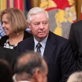 Usa, è morto il senatore repubblicano Lindsey Graham: aveva 71 anni Usa, è morto il senatore repubblicano Lindsey Graham: aveva 71 anni