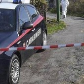 Esplosione davanti casa cronista a Vicenza, in una lettera minacce e riferimenti a don Patriciello e Meloni Esplosione davanti casa cronista a Vicenza, in una lettera minacce e riferimenti a don Patriciello e Meloni