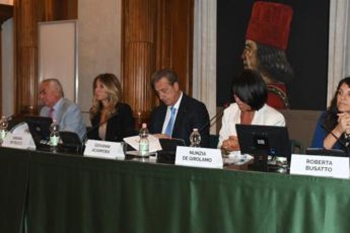 Mare, underwater economy italiana fattura 3,5 miliardi: presentato 1° rapporto su dimensione subacquea Mare, underwater economy italiana fattura 3,5 miliardi: presentato 1° rapporto su dimensione subacquea