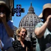 Meteo Italia, arriva il caldo africano: temperature fino a 34 gradi nel weekend Meteo Italia, arriva il caldo africano: temperature fino a 34 gradi nel weekend