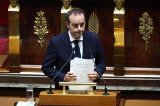 Francia, Lecornu: &quot;Riforma delle pensioni sospesa fino alle presidenziali&quot;