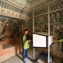 Cina, restauratori al lavoro per preservare le grotte di Mogao
