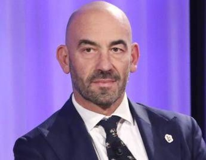 Usa fuori da Oms, Bassetti boccia Trump: "Non ne azzecca una" Usa fuori da Oms, Bassetti boccia Trump: "Non ne azzecca una"