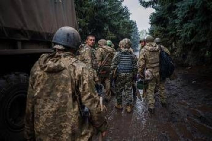 Ucraina lancia controffensiva a Pokrovsk: "Stiamo respingendo truppe russe" Ucraina lancia controffensiva a Pokrovsk: "Stiamo respingendo truppe russe"