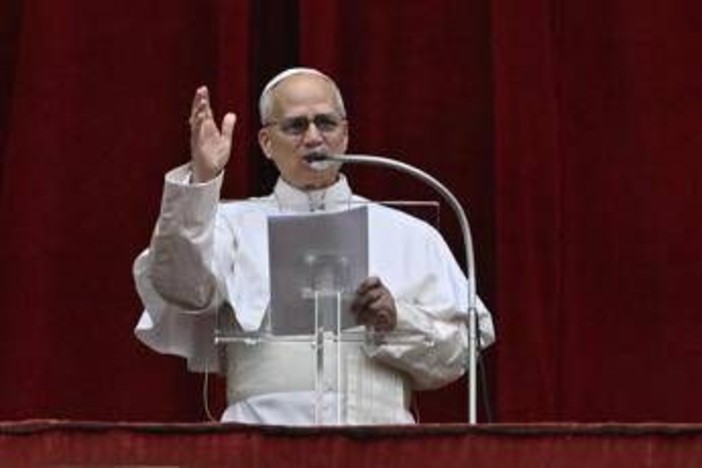 Iran, Papa all'Angelus: "Si coltivi con pazienza dialogo e pace, perseguire bene comune" Iran, Papa all'Angelus: "Si coltivi con pazienza dialogo e pace, perseguire bene comune"