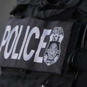 Sparatoria con agenti Ice nel Maine: uccisa una persona