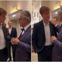 Sinner presenta la sua Fondazione e incontra... Bocelli