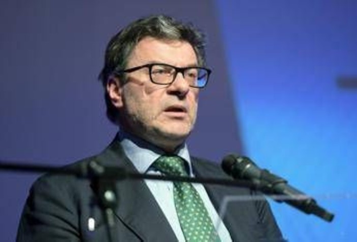 Piano riarmo Ue, Giorgetti frena: &quot;Per difesa serve programma ragionato, no senza una logica&quot;