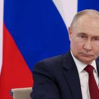 Russia, le manovre di Putin spaventano la Finlandia. Trump: &quot;Nessun rischio&quot;