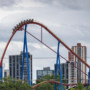 Chiudono le montagne russe del parco Six Flags in California: "Connesse a lesioni cerebrali, coma e decessi" Chiudono le montagne russe del parco Six Flags in California: "Connesse a lesioni cerebrali, coma e decessi"