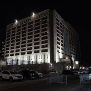 Da Sean Diddy a Mangione, i detenuti del carcere dov'è Maduro Da Sean Diddy a Mangione, i detenuti del carcere dov'è Maduro