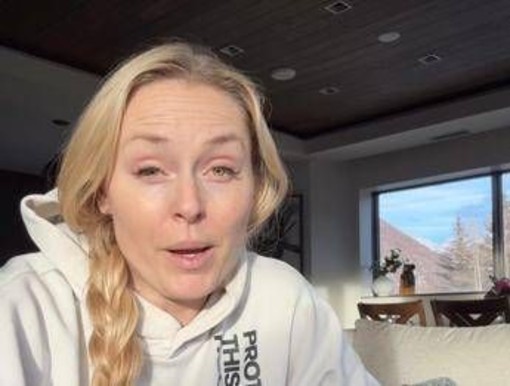 Milano Cortina, Vonn lascia l'ospedale dopo il terribile infortunio: "Ci vorrà un anno per far guarire le ossa" Milano Cortina, Vonn lascia l'ospedale dopo il terribile infortunio: "Ci vorrà un anno per far guarire le ossa"