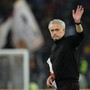 Inter, si complica anche Vieira. E per la panchina spunta Mourinho