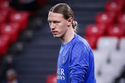 Safonov ipnotizza il Flamengo ai rigori, Intercontinentale al Psg Safonov ipnotizza il Flamengo ai rigori, Intercontinentale al Psg