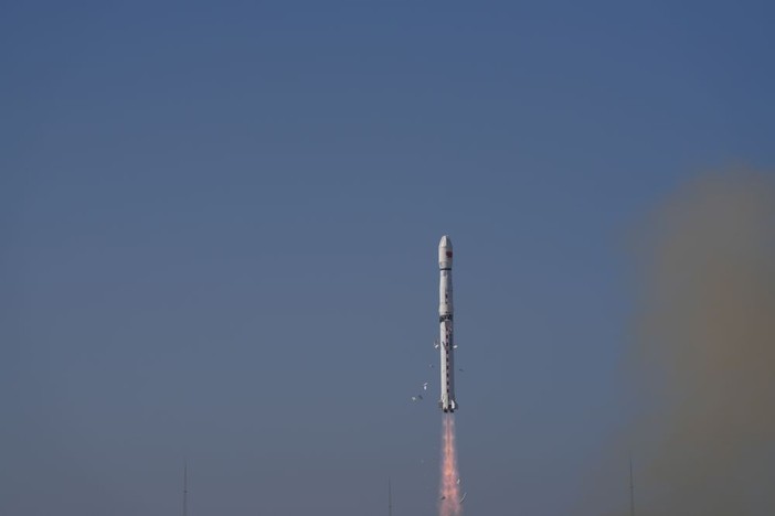 Cina, lanciato un nuovo satellite nello spazio