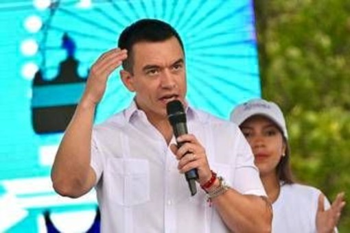 Noboa 'avvelenato': ecco come si difendono i leader del mondo tra spettrometri, sosia e Ia Noboa 'avvelenato': ecco come si difendono i leader del mondo tra spettrometri, sosia e Ia