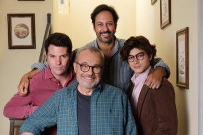 Dall'omaggio a Fassari ai grandi assenti, il ritorno dei Cesaroni divide i fan sui social Dall'omaggio a Fassari ai grandi assenti, il ritorno dei Cesaroni divide i fan sui social