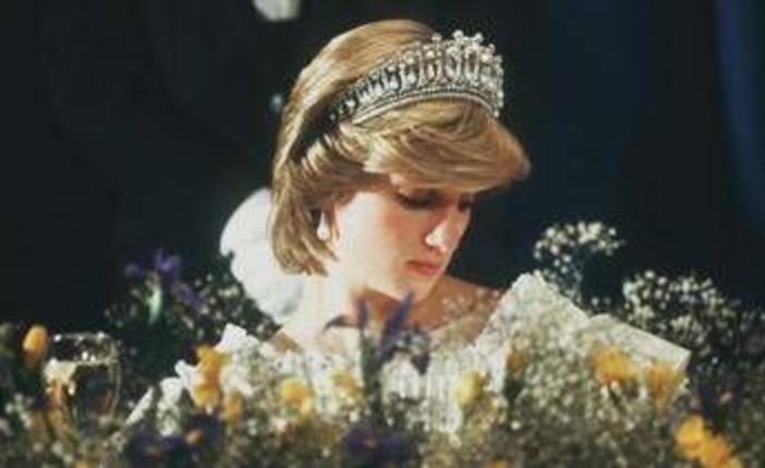 Lady Diana e il cane 'puzzolente' di Re Carlo: il retroscena dopo 40 anni Lady Diana e il cane 'puzzolente' di Re Carlo: il retroscena dopo 40 anni