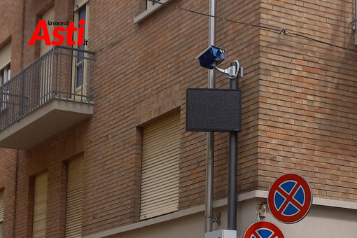 Ztl in piazza Cattedrale (MerfePhoto)